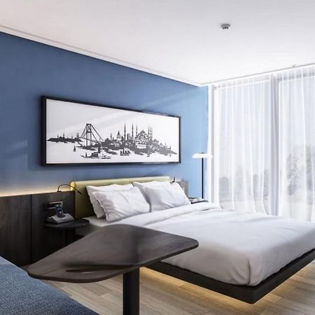 Holiday Inn Express Istanbul - Airport Arnavutkoy Экстерьер фото